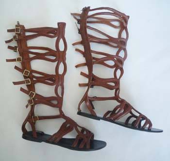 GORGEOUS BROWN GLADIATOR SANDALS!