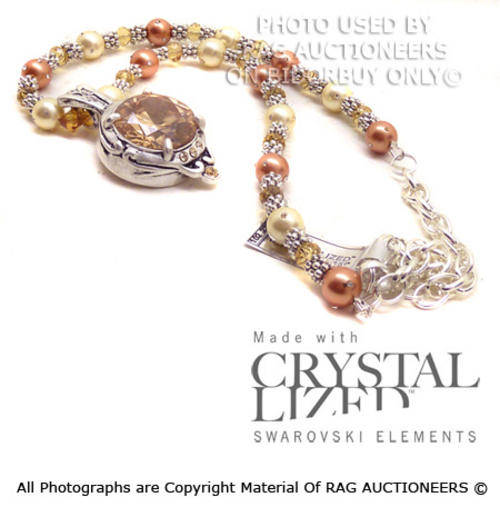 **R840** GENUINE SWAROVSKI Pearl and Crystal Necklace With Pendant