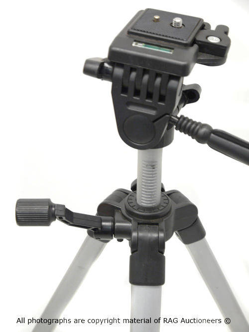 UNOMAT SVA 950 Tripod