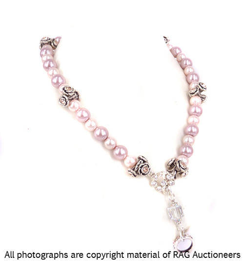 **R720** Lauren Michelle Front Closing Necklace