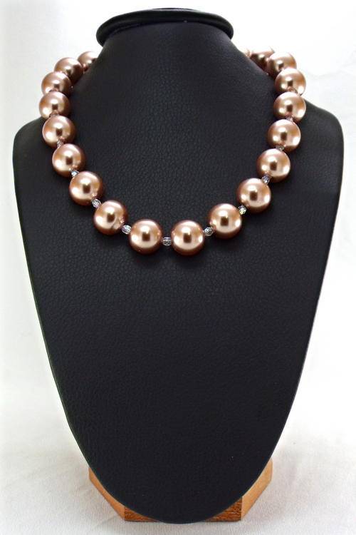 41 cm SWARVOSKI CRYSTALS & Seba-Vasi PEARL NECKLACE by: Cooper & Lombard Jewellry