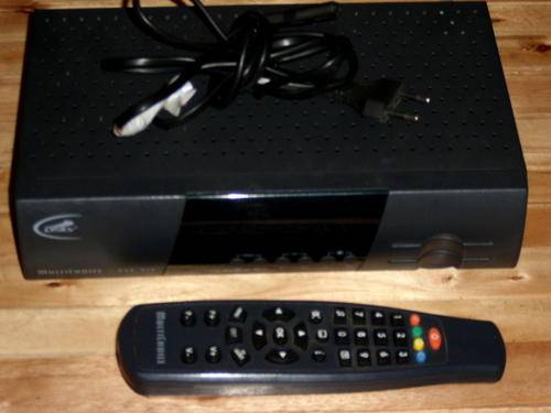 MULTICHOICE DSTV DECODER DSD910-1 WITH REMOTE CONTROLE IN GOOD WORKING ORDER