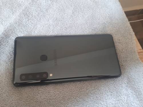 Samsung A9 2018 6 GB Ram 128 GB storage