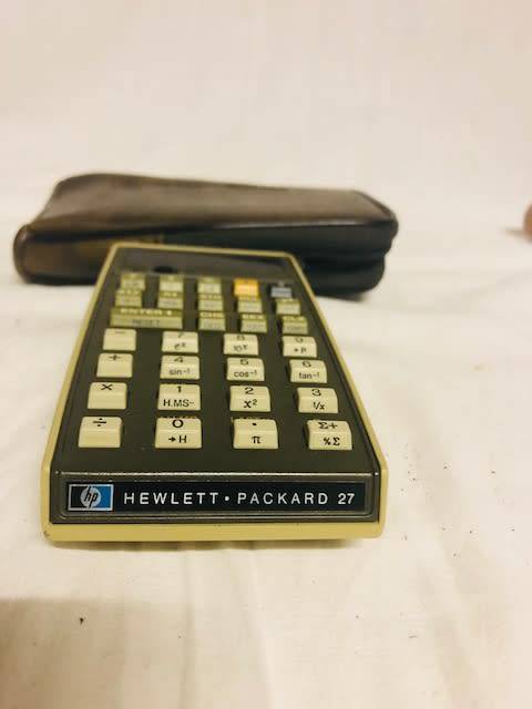 Vintage Hewlett Packard in case and in great condition