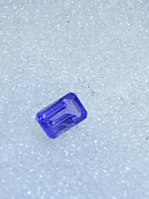 Natural 0,43 carat Tanzanite: Well cut: Actual image