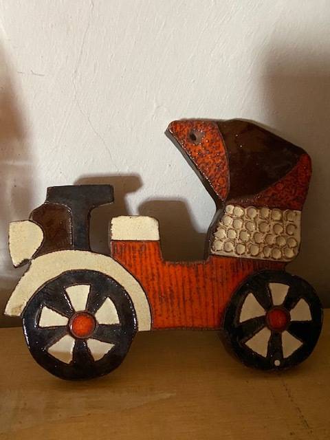 Lovely collectable and decorative ceramic item