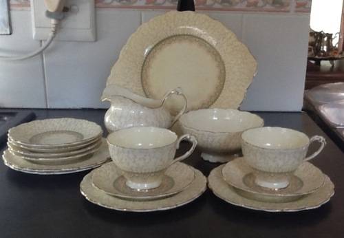Beautiful PARAGON part tea set, very good condition