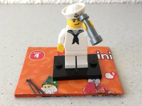 LEGO MINIFIGURE *SAILOR* - SERIES 4
