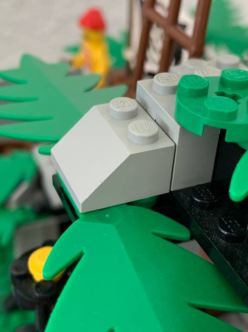 VINTAGE LEGO FORBIDDEN ISLAND- 1989 SET