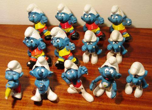 LOT of 13 SMURFS **Read description carefully**