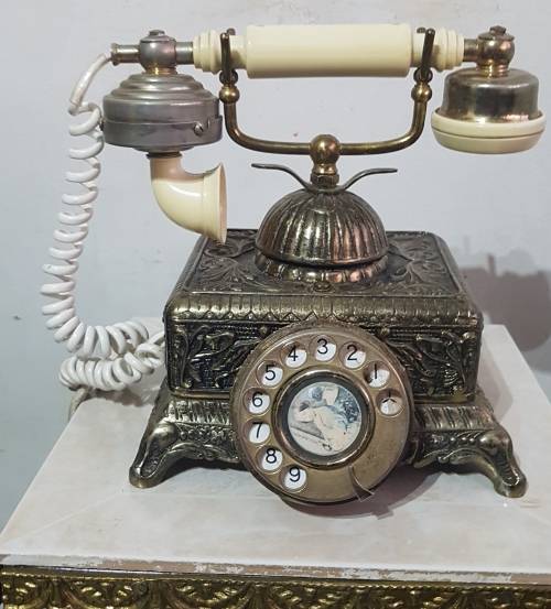 Unique Vintage Telephone and table!!!