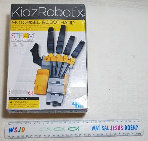 KidzRobotix Motorised Robot Hand!!! (New, In Original Box)