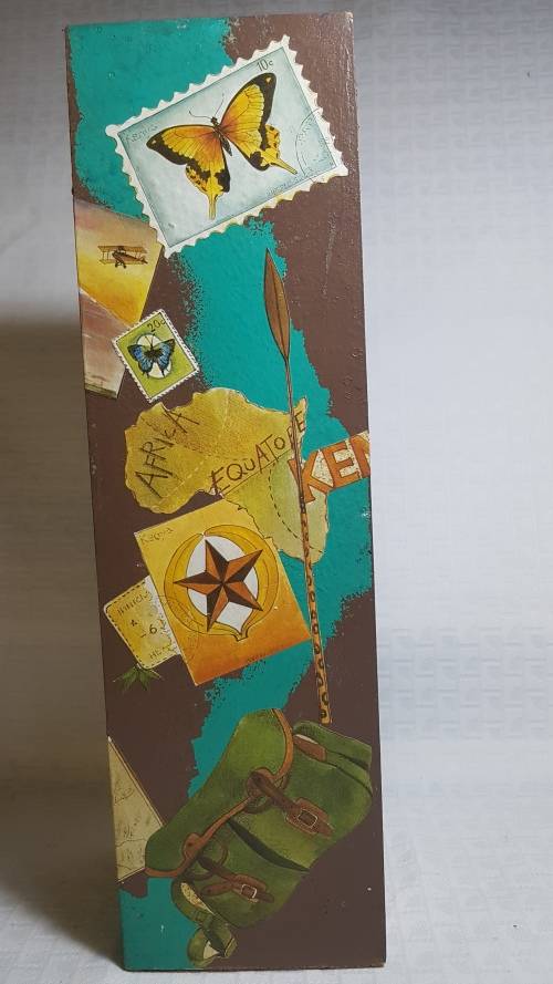 Beautifully Wooden Decorated Winebox!!!