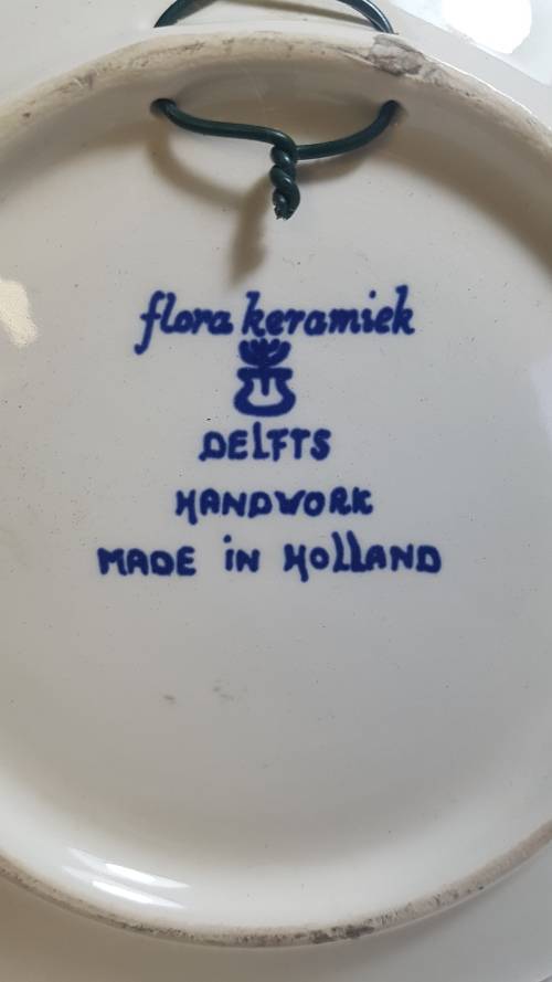 Highly Collectable Hand Painted Delft Plate!!!