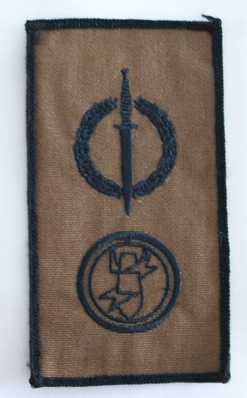 Special Forces/Recce Operator + Explosive Ordnance Disposal - (nutria with black border)