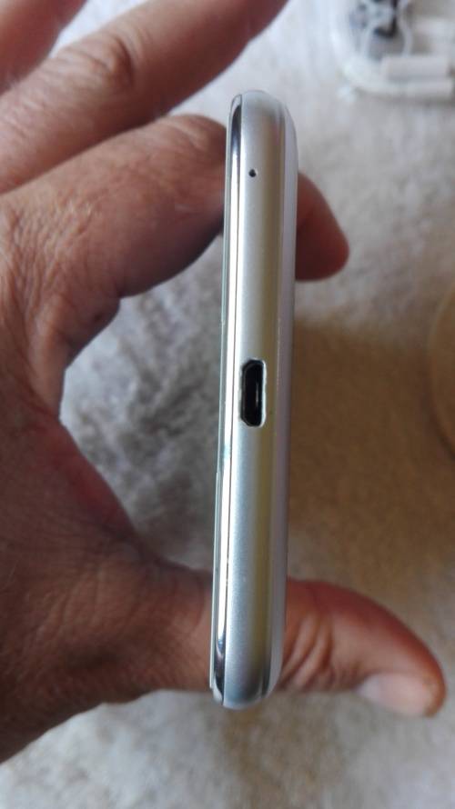 VODAFONE SMART ULTRA 6