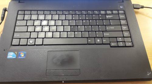 LG (i3) C500 Laptop - Selling as spares or for repairs