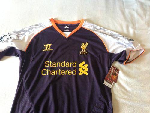 Liverpool 12/13 Season Away Large  Saurez-7