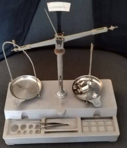 Cantilever Mechanical Scale (ex Jeweler)