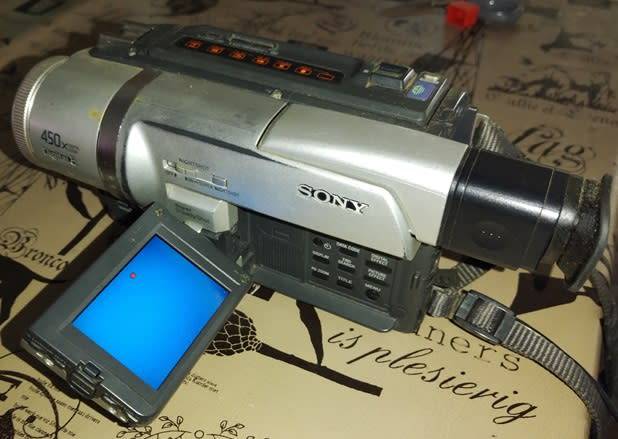 Camcorder SONY DCR-TRV320E PAL
