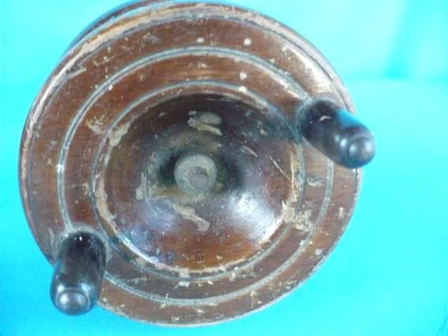 VINTAGE WOOD & BRASS  STRAPBACK  FLY FISHING REEL   75 MM