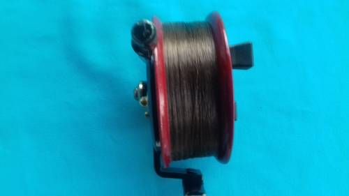 MAGNUM 101 FISHING REEL