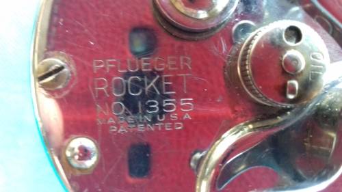 VINTAGE PFLEUGER ROCKET 1355 LEVEL WIND CASTING REEL