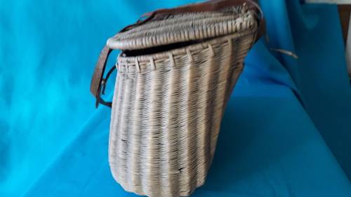 VINTAGE  FRENCH REED FISHING CREEL/BASKET