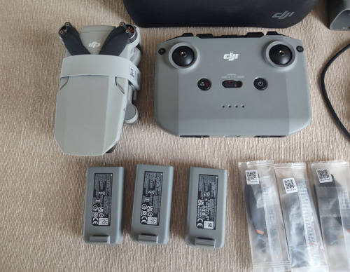 DJI Mini 2 Fly More Combo