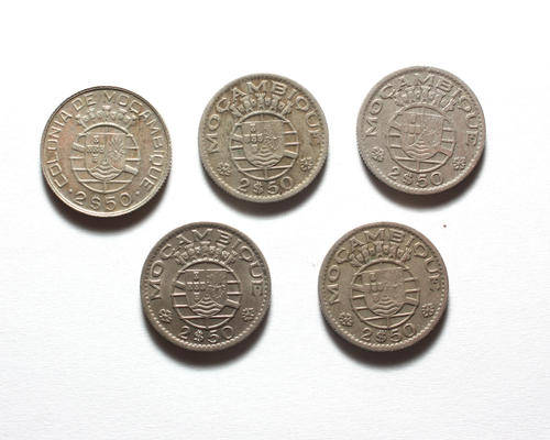 Mozambique 2.5 Escudos x 5 coins 1940s and 50s