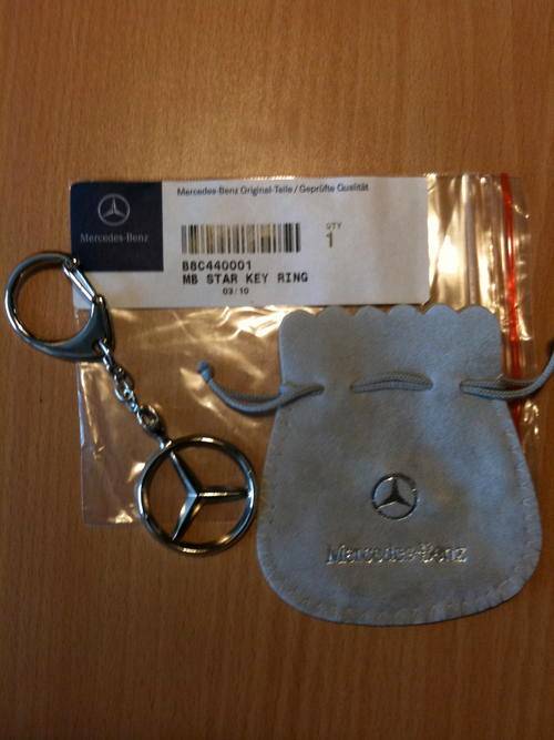 Original Mercedes-Benz keyring with star