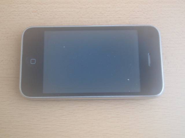 Apple iPhone 3G 8GB