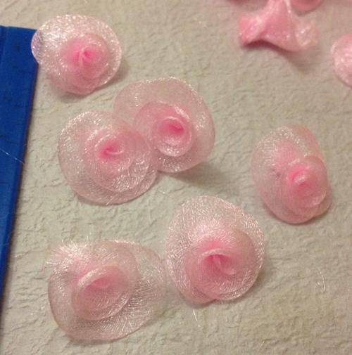 Baby pink organza roses (pack of 20)