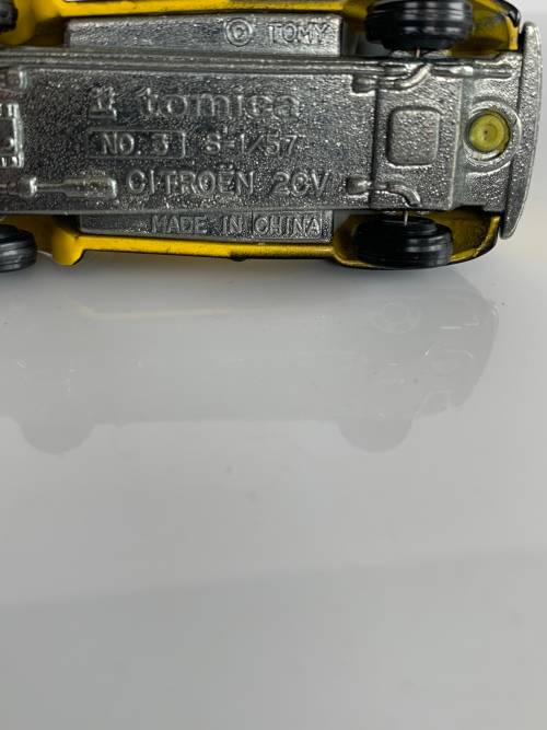 Tomica Citroen 2cv
