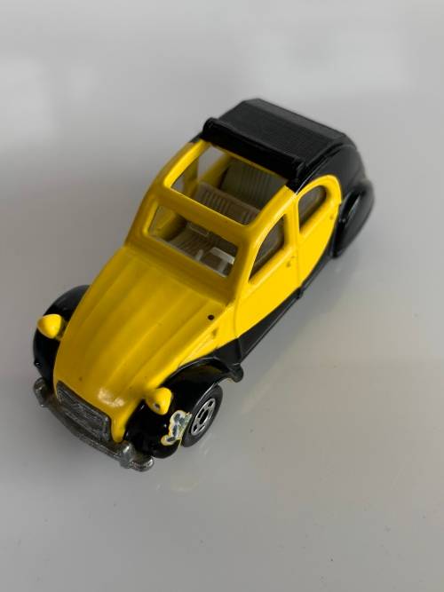 Tomica Citroen 2cv