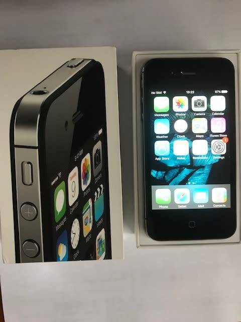 Apple iPhone 4s