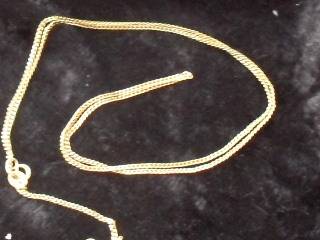 Solid 9ct ladies gold chain - NO RESERVE!!!