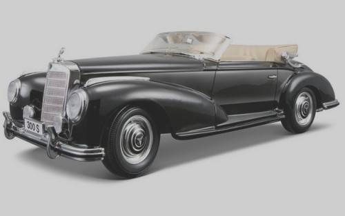 MAISTO 1/18 1955 MERCEDES-BENZ 300S - LIMITED RELEASE
