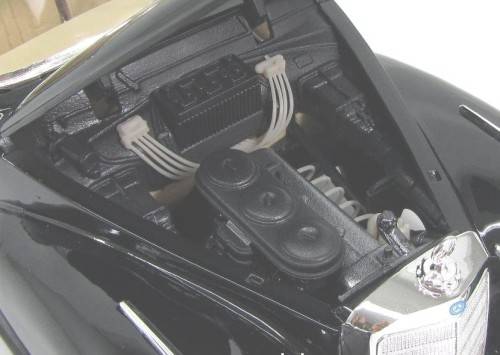 MAISTO 1/18 1955 MERCEDES-BENZ 300S - LIMITED RELEASE