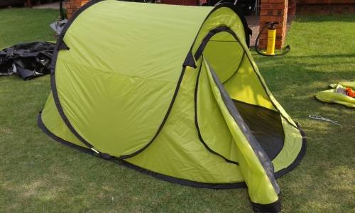 Pop-up tent