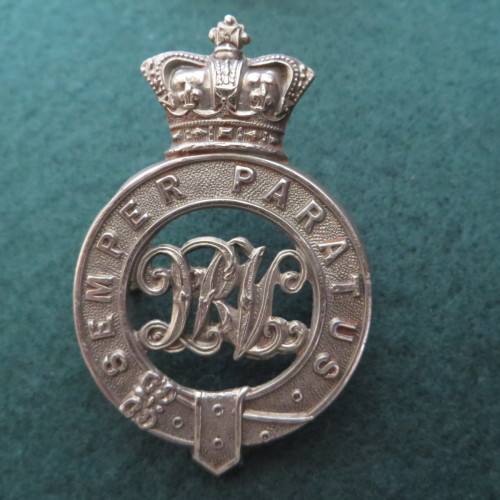 Rare -Queenstown Rifle Volunteers, w/m cap Badge worn prior to 1902 ** Owen 283**