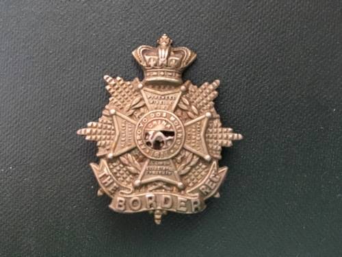 The Border Regiment cap badge** 40mm x 35mm**