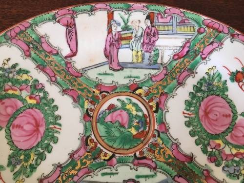 Old Chinese Hand Painted Oval Dish** Very Nice Piece** Old chinese Markings??