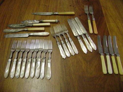 "LATE ENTRY" Collection of assorted Mother of Pearl and bone handled cutlery!!!**BEAUTIFUL PIECES***