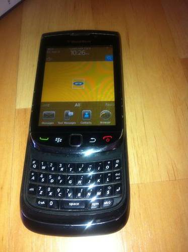 Blackberry 9800 Torch in Box will all accessories unlocked
