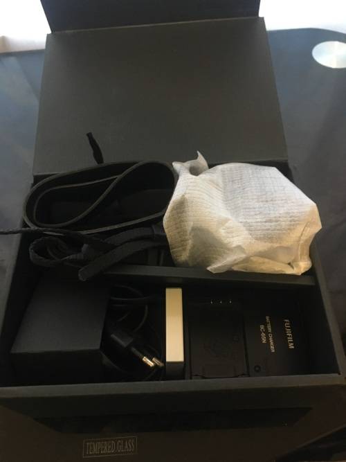 Fujifilm FinePix x100 Professional Camera