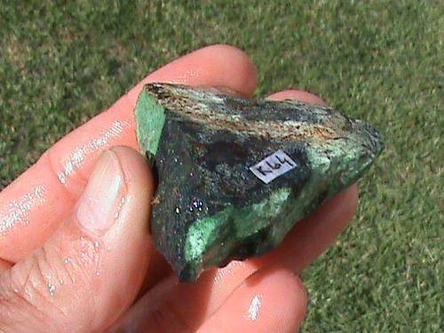 TRANSVALL JADE (HYDROGLOSSULAR GARNET IN ITS MASSIVE FORM ) RARE !!