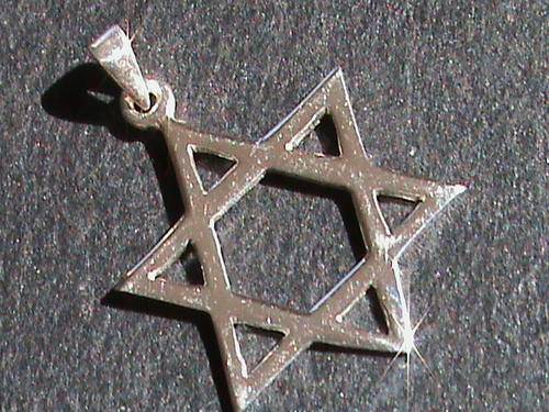 SOLID STERLING SILVER STAR OF DAVID PENDANT