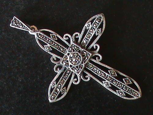 XL LARGE CROSS IN SOLID STERLING SILVER.  MARCAZITE STONES