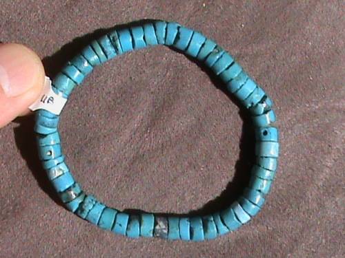 NATURAL TURQUOISE BRACELET.  STRUNG ON ELASTIC
